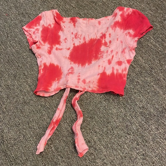 Great preowned condition guess size L tie front short sleeve halter top pink TD - Picture 4 of 4